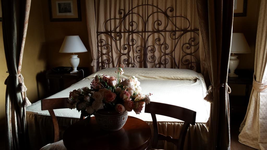 Hotel Torre Di San Martino Gazzola Di Rivalta Bagian luar foto