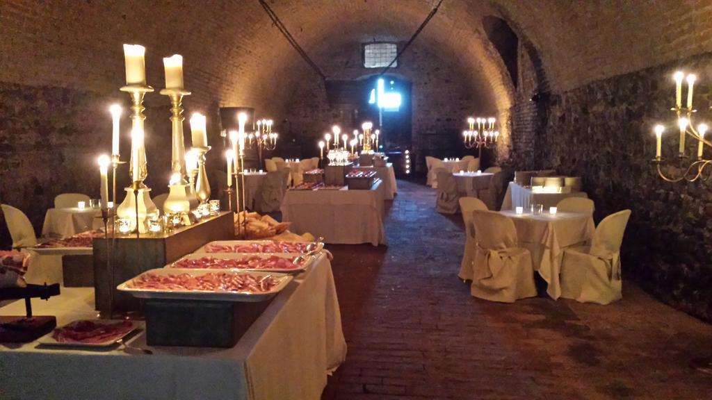 Hotel Torre Di San Martino Gazzola Di Rivalta Bagian luar foto
