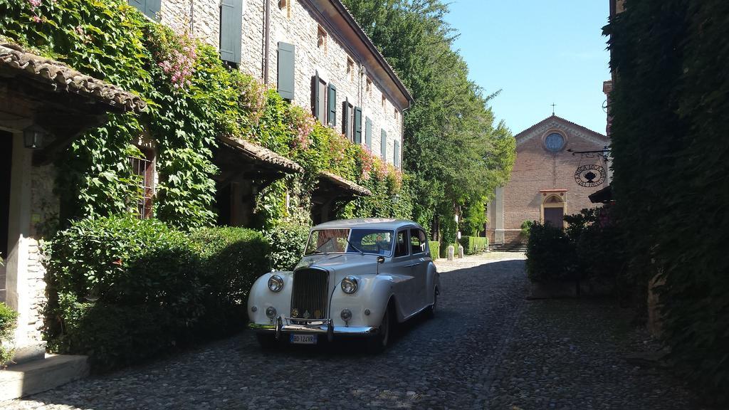 Hotel Torre Di San Martino Gazzola Di Rivalta Bagian luar foto