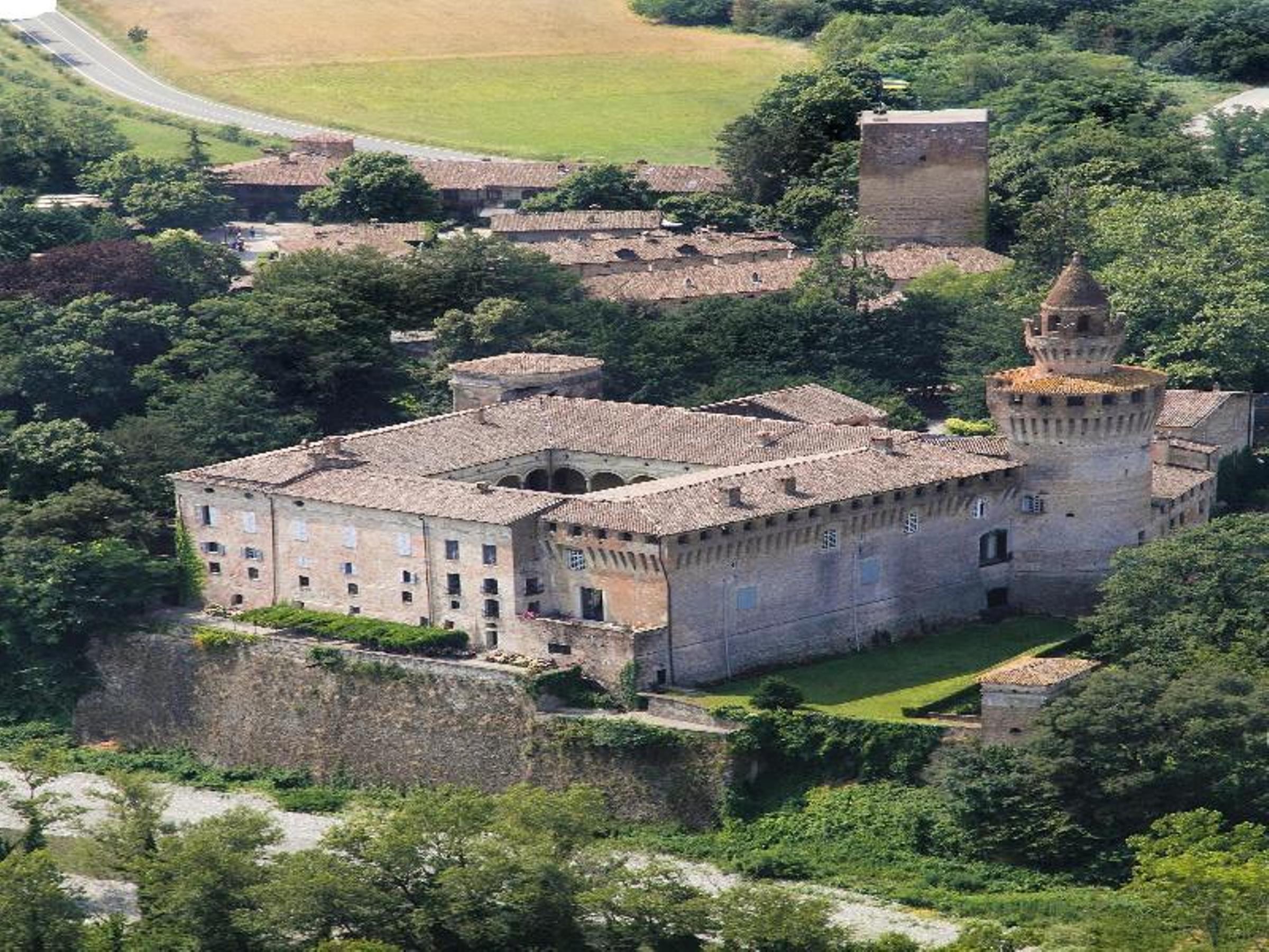 Hotel Torre Di San Martino Gazzola Di Rivalta Bagian luar foto