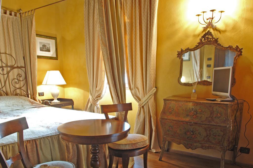 Hotel Torre Di San Martino Gazzola Di Rivalta Bagian luar foto