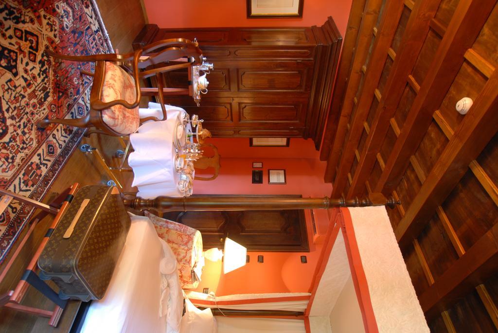 Hotel Torre Di San Martino Gazzola Di Rivalta Bagian luar foto